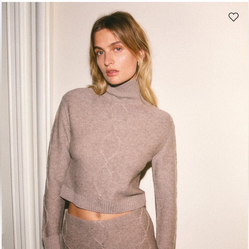 Nadaam Cropped Sweater